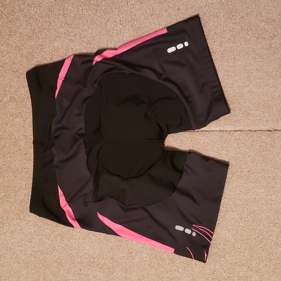 Beroy Women's Cycling Shorts - Picture 2 of 9